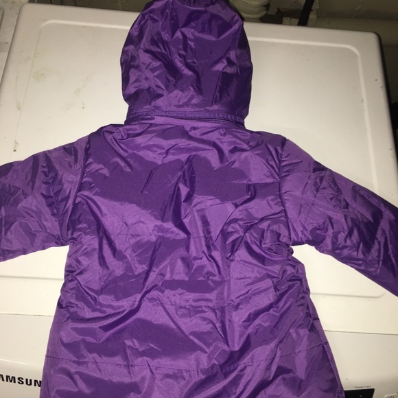 Purple winter coat for small child - Picture 4 of 5